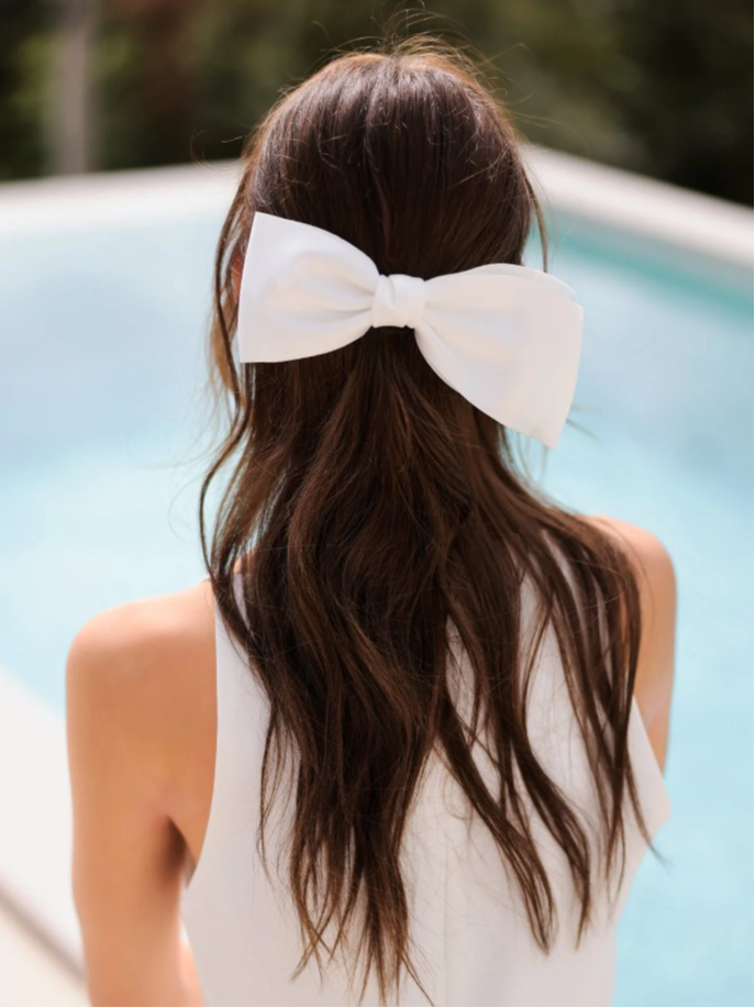 SILKY BOW